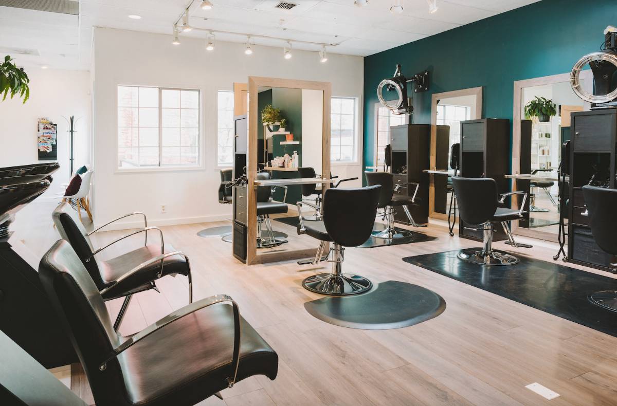 mint hair studio